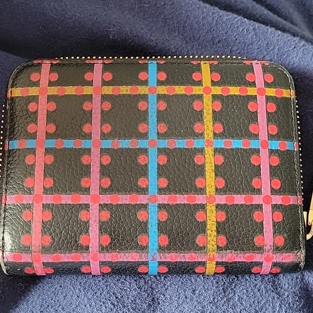 Coccinelle Black Leather Zipper Wallet w Dotted Lined Design - Picture 3 of 8